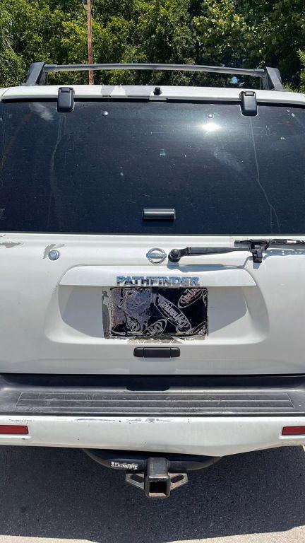 used 2004 Nissan Pathfinder car, priced at $1,150