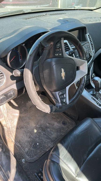 used 2014 Chevrolet Cruze car, priced at $2,200