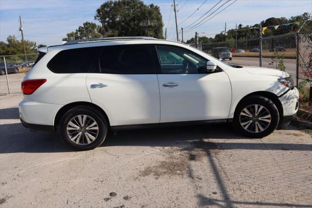used 2020 Nissan Pathfinder car, priced at $7,650