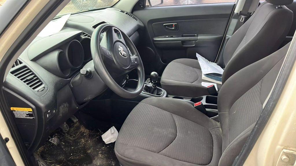 used 2013 Kia Soul car, priced at $2,950