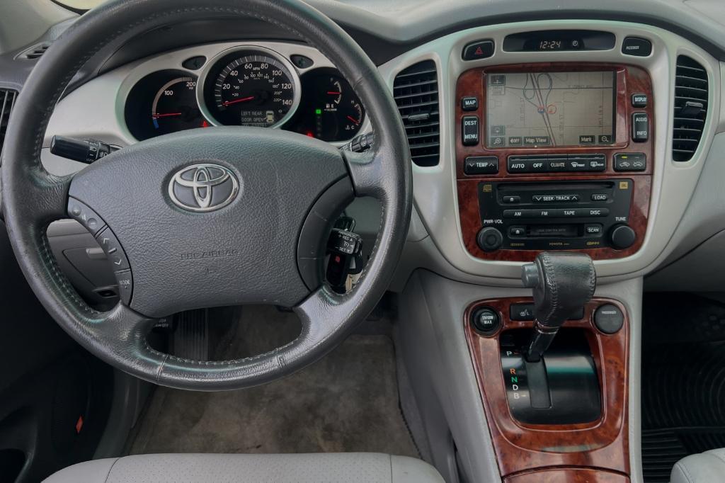 used 2006 Toyota Highlander Hybrid car, priced at $7,672