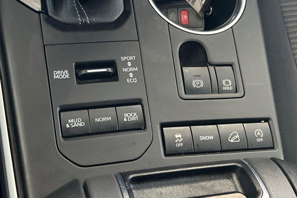 used 2022 Toyota Highlander car, priced at $33,000