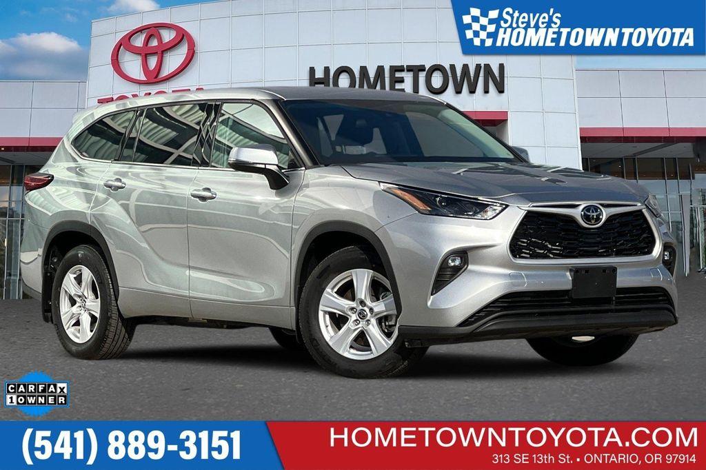 used 2022 Toyota Highlander car, priced at $33,000