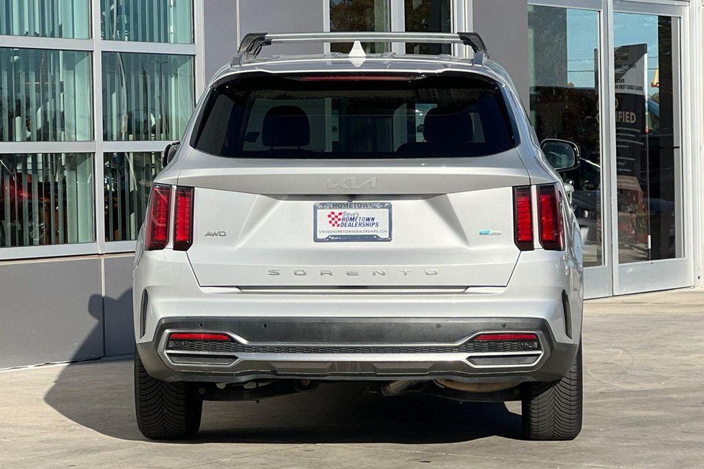 used 2022 Kia Sorento Hybrid car, priced at $17,250