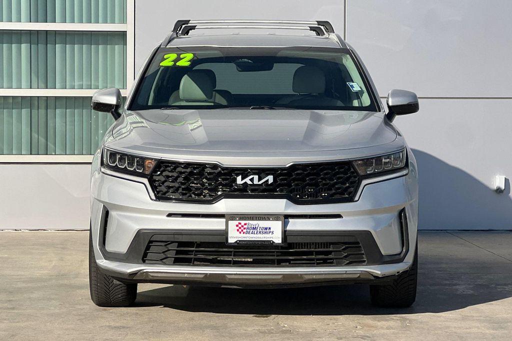 used 2022 Kia Sorento Hybrid car, priced at $17,250