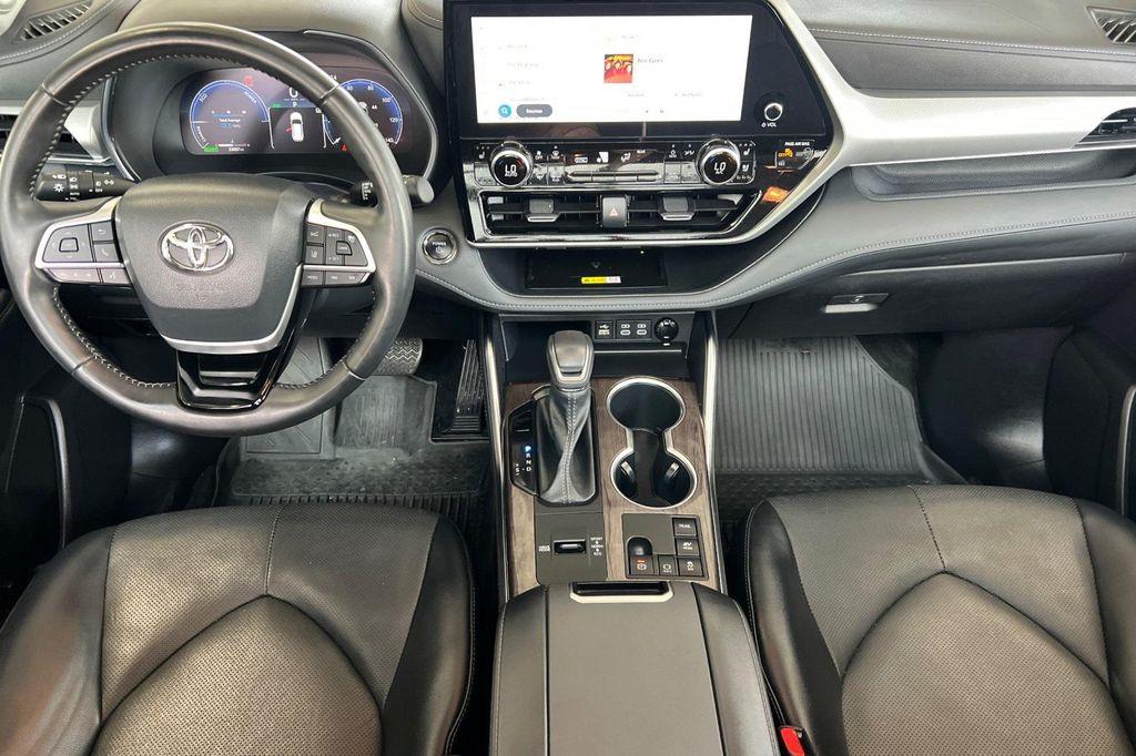 used 2023 Toyota Highlander Hybrid car, priced at $48,000