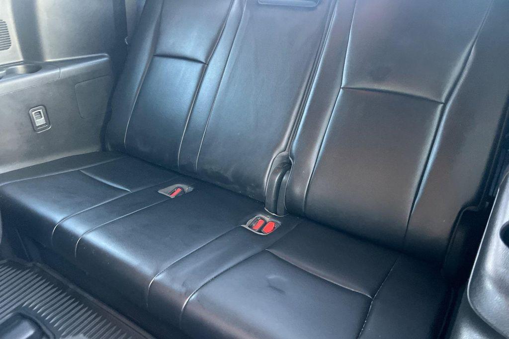 used 2021 Toyota Highlander Hybrid car, priced at $32,500