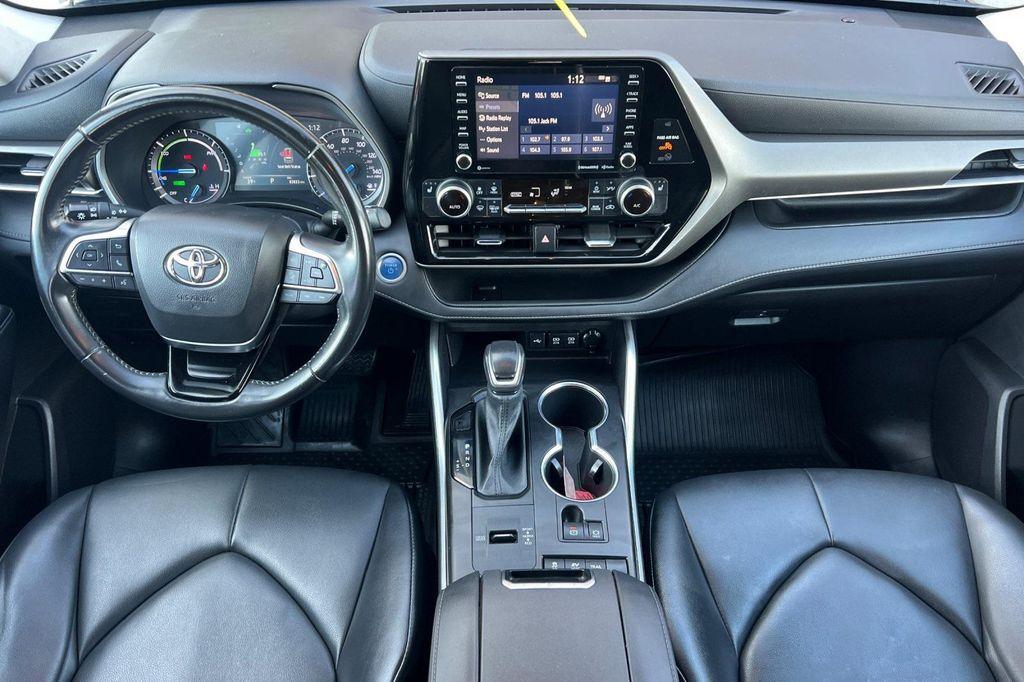 used 2021 Toyota Highlander Hybrid car, priced at $32,500