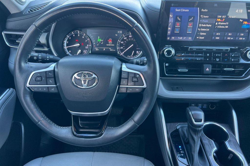used 2022 Toyota Highlander car, priced at $37,000