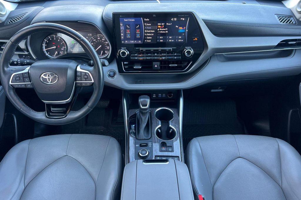 used 2022 Toyota Highlander car, priced at $37,000