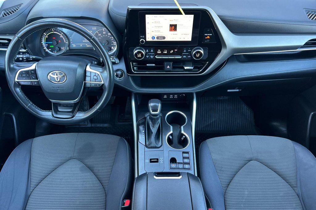 used 2023 Toyota Highlander Hybrid car, priced at $33,750
