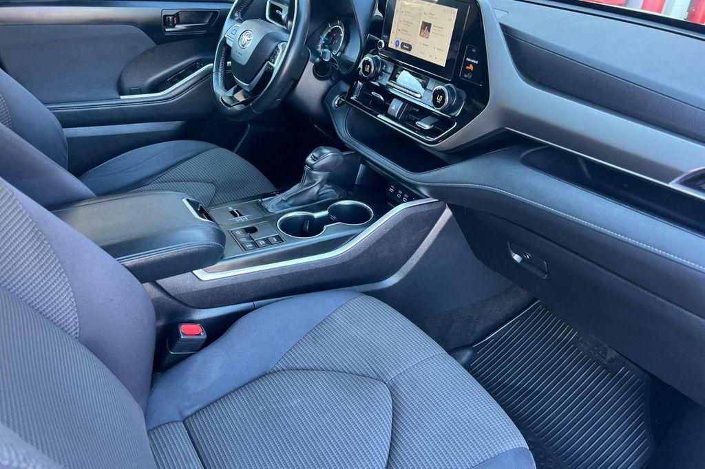 used 2023 Toyota Highlander Hybrid car, priced at $33,750