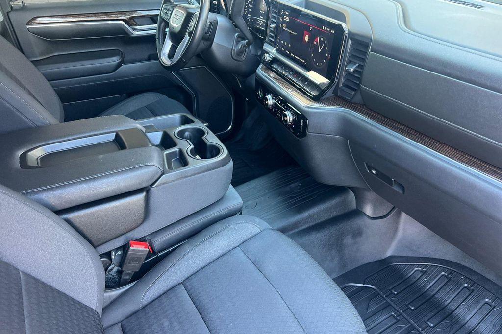 used 2022 GMC Sierra 1500 car, priced at $43,750