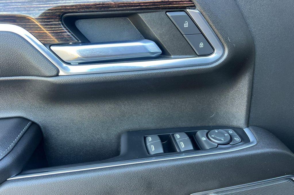 used 2022 GMC Sierra 1500 car, priced at $43,750