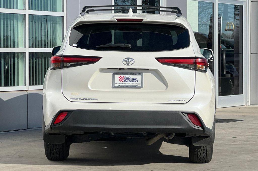 used 2020 Toyota Highlander car, priced at $31,250