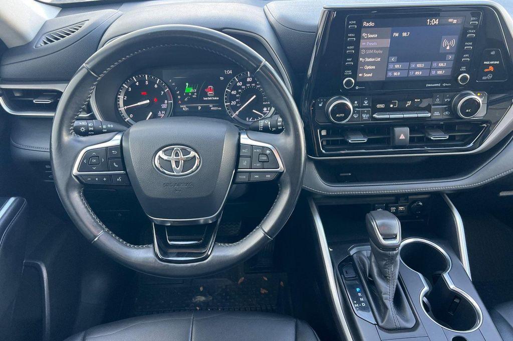used 2020 Toyota Highlander car, priced at $31,250