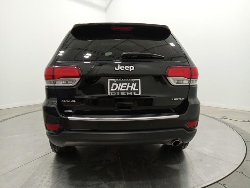 used 2021 Jeep Grand Cherokee car, priced at $23,979