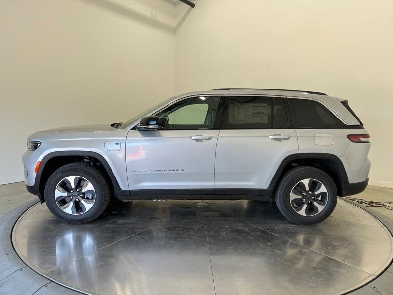 new 2024 Jeep Grand Cherokee 4xe car, priced at $45,033