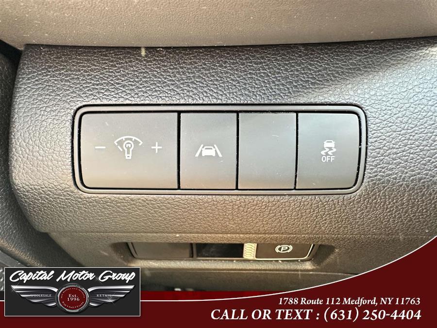 used 2021 Hyundai Santa Fe car, priced at $15,577