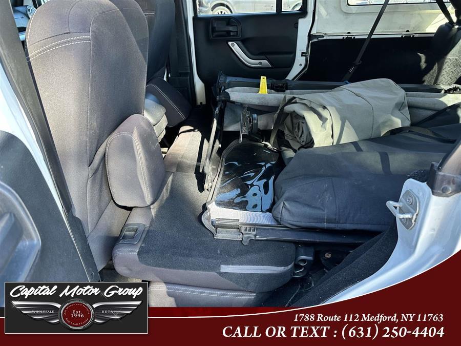 used 2015 Jeep Wrangler Unlimited car, priced at $16,577