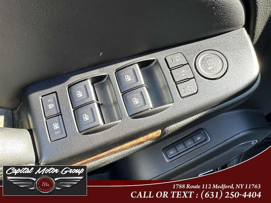 used 2019 Chevrolet Suburban car, priced at $24,977