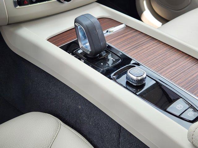 used 2022 Volvo XC60 car, priced at $29,674