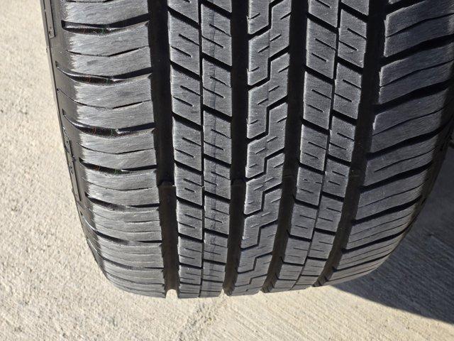 used 2021 Mercedes-Benz GLB 250 car, priced at $26,991