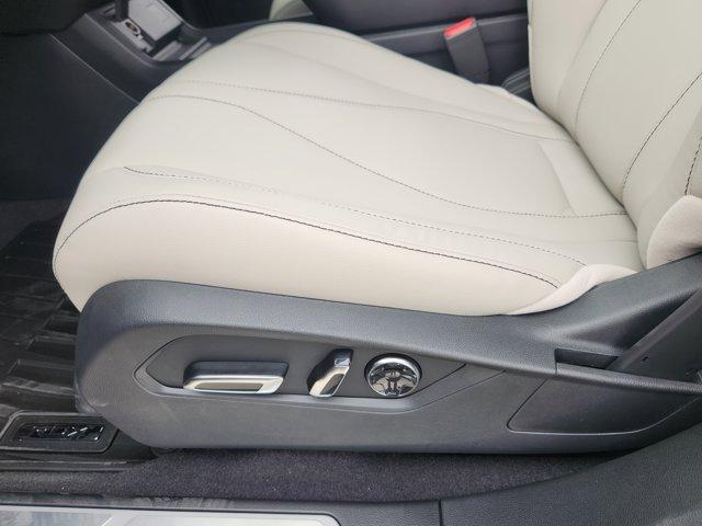 new 2025 Acura RDX car, priced at $46,050