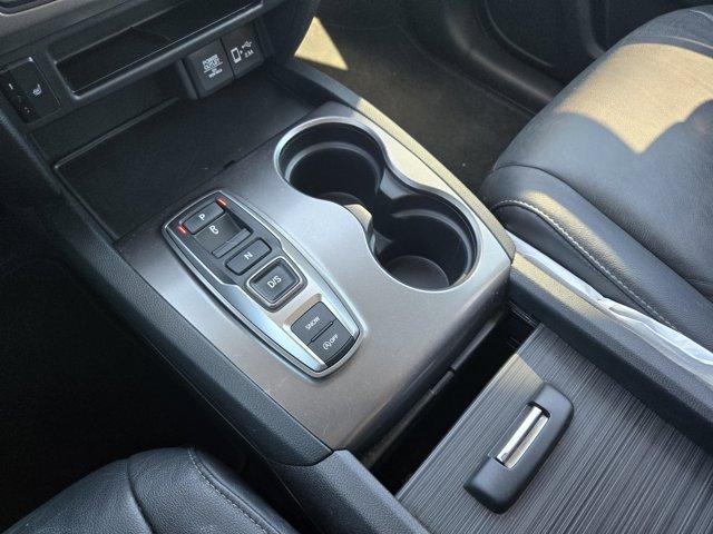 used 2022 Honda Pilot car, priced at $27,992