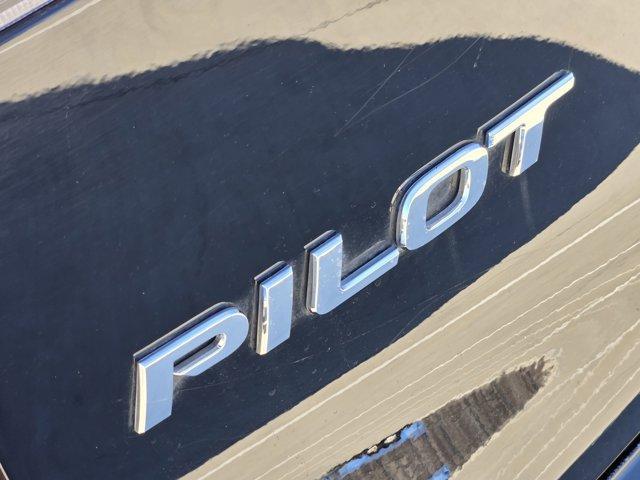 used 2022 Honda Pilot car, priced at $27,992