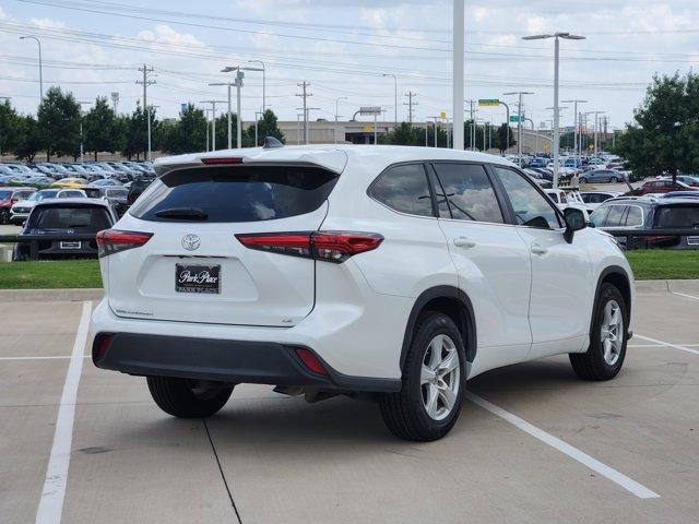 used 2023 Toyota Highlander car, priced at $31,911