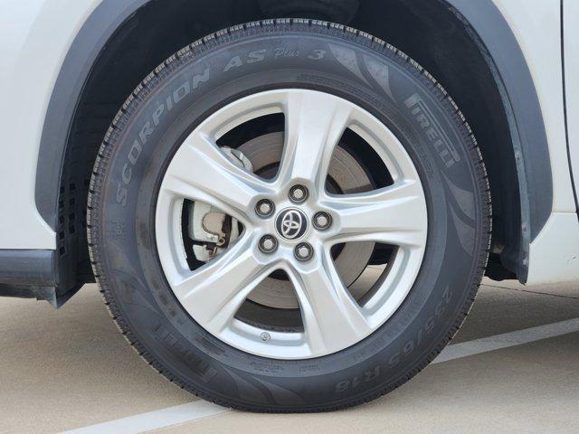 used 2023 Toyota Highlander car, priced at $31,911