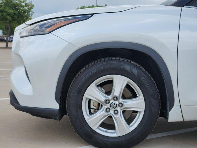 used 2023 Toyota Highlander car, priced at $31,911