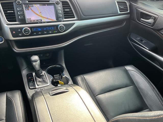 used 2018 Toyota Highlander Hybrid car, priced at $22,969
