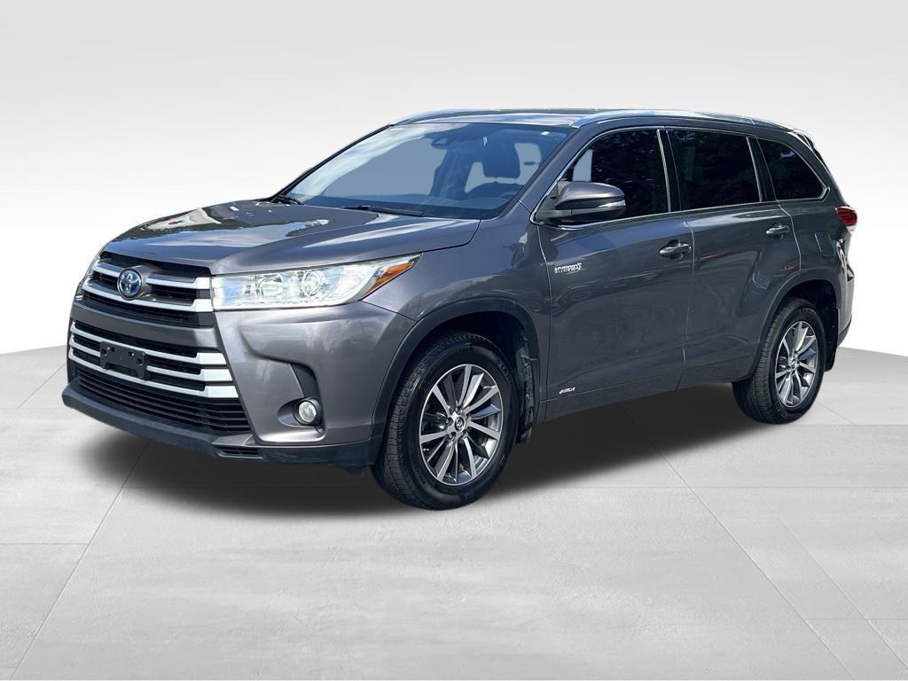 used 2018 Toyota Highlander Hybrid car, priced at $19,999
