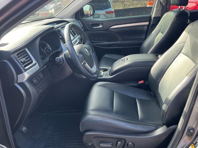used 2018 Toyota Highlander Hybrid car, priced at $22,969