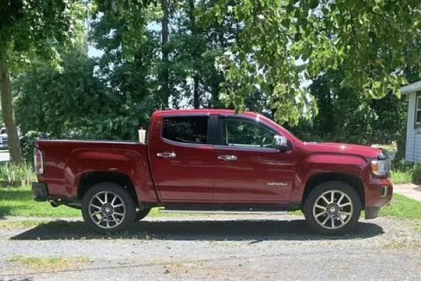 used 2019 GMC Canyon car, priced at $29,880