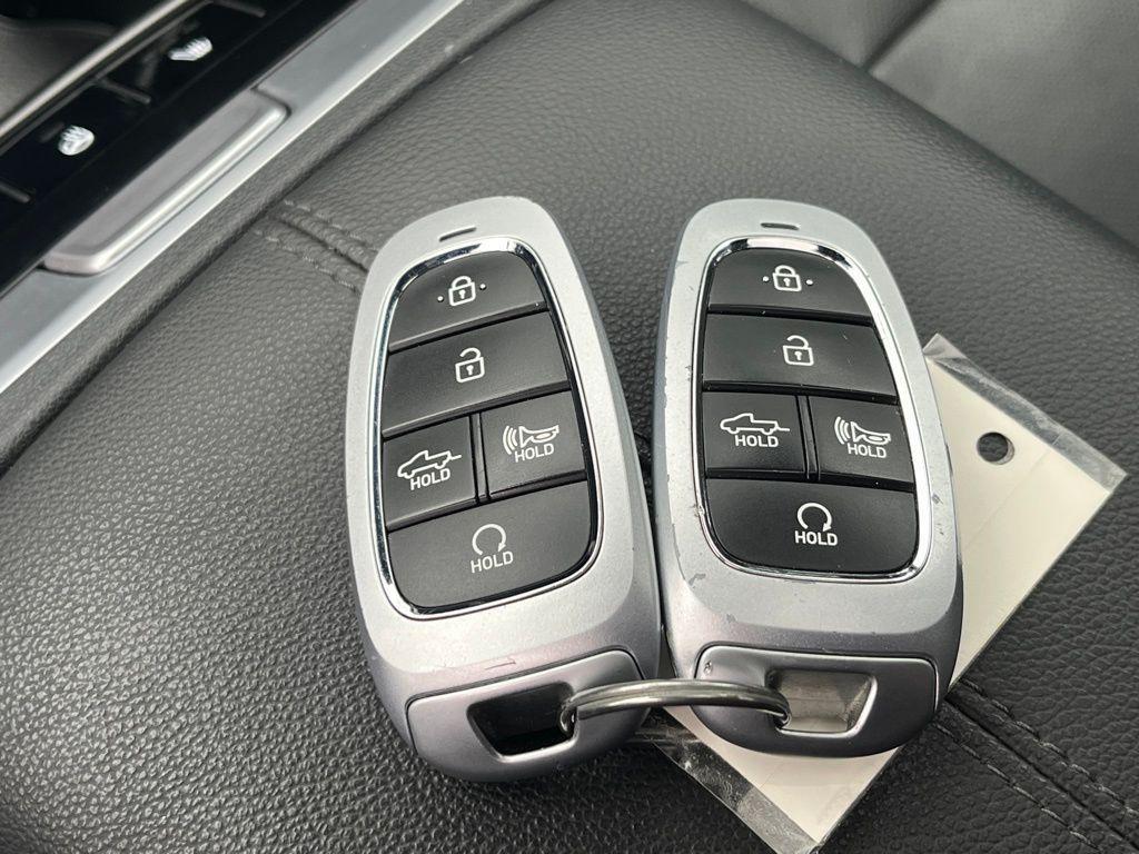 used 2022 Hyundai SANTA CRUZ car, priced at $25,747
