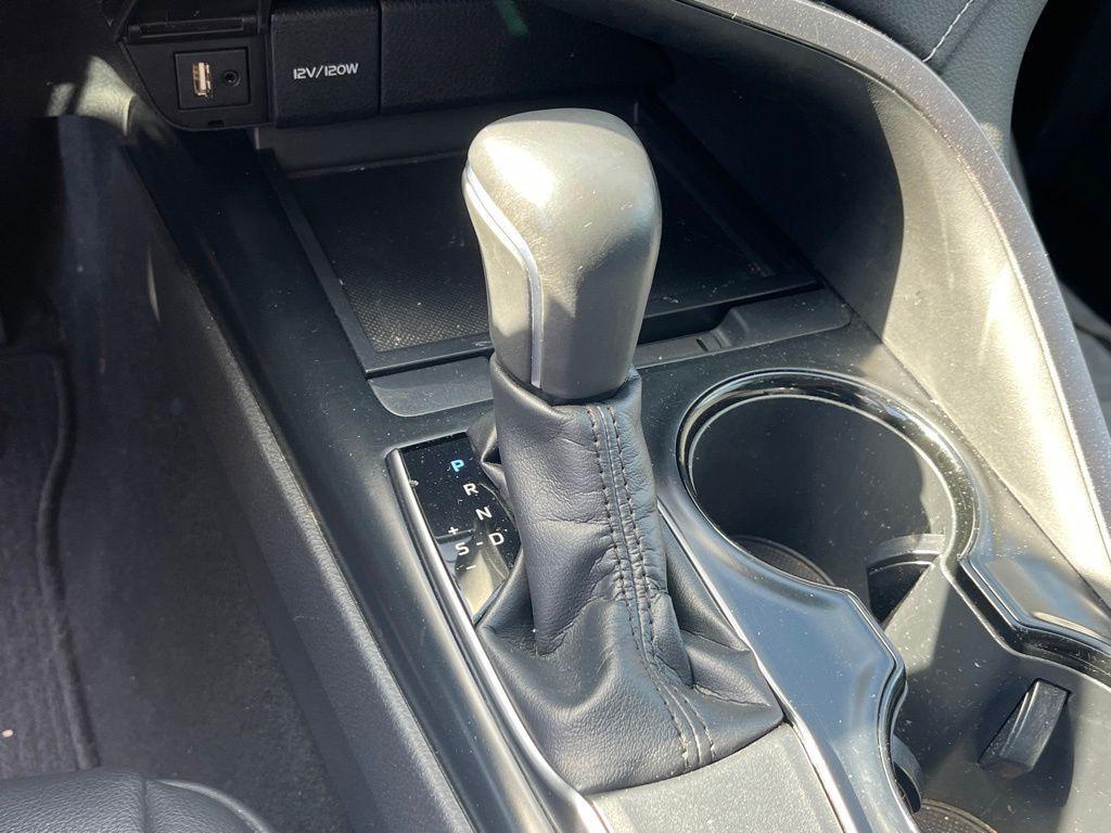used 2018 Toyota Camry car, priced at $20,894