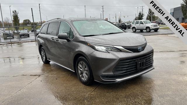 used 2022 Toyota Sienna car, priced at $39,999