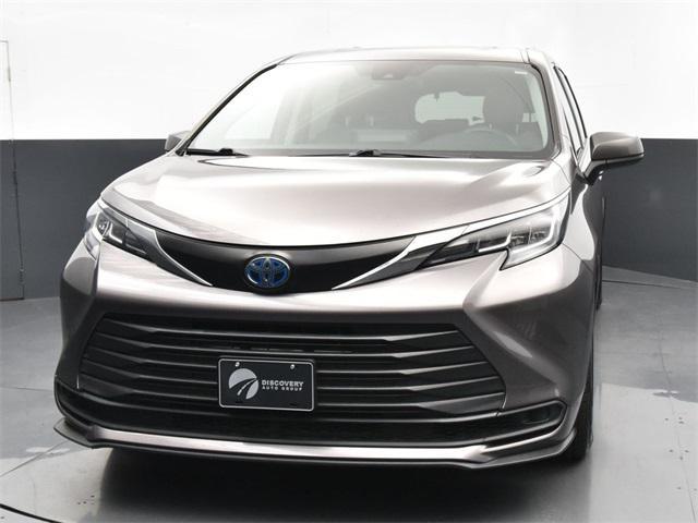 used 2022 Toyota Sienna car, priced at $39,999