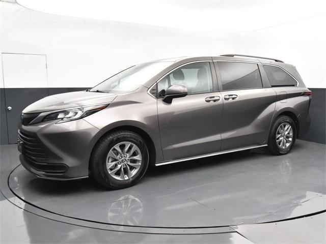 used 2022 Toyota Sienna car, priced at $39,999