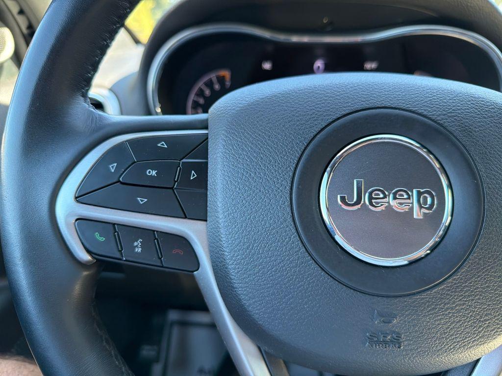 used 2019 Jeep Grand Cherokee car, priced at $19,289