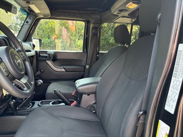 used 2015 Jeep Wrangler Unlimited car, priced at $20,705