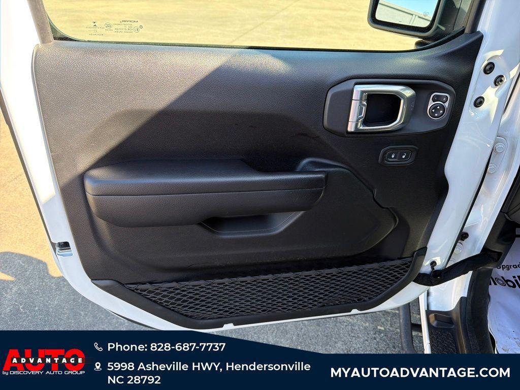 used 2021 Jeep Wrangler Unlimited car, priced at $28,702