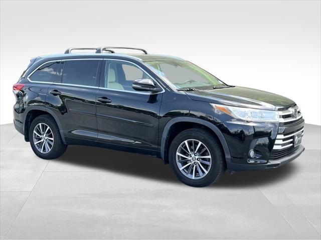 used 2018 Toyota Highlander car, priced at $24,270