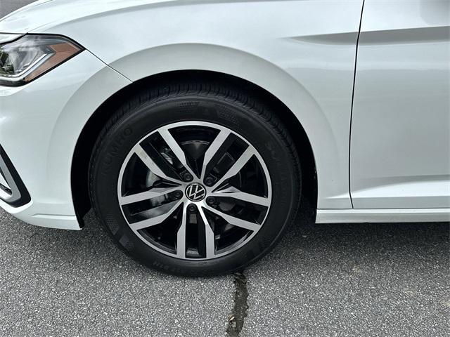 used 2025 Volkswagen Jetta car, priced at $24,678