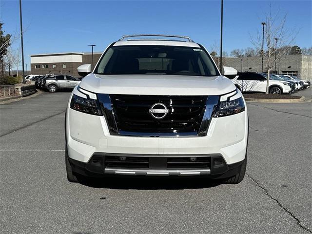 new 2025 Nissan Pathfinder car, priced at $45,938