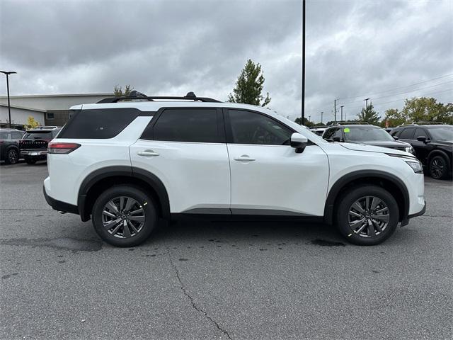 new 2025 Nissan Pathfinder car, priced at $33,721