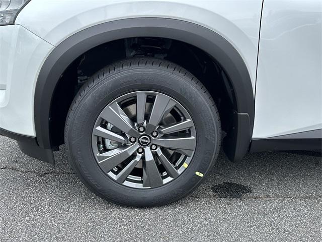 new 2025 Nissan Pathfinder car, priced at $33,721